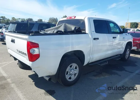 2018 Toyota Tundra Sr5 5.7L V8 z USA, uszkodzony, nr VIN 5TFEY5F12JX231583